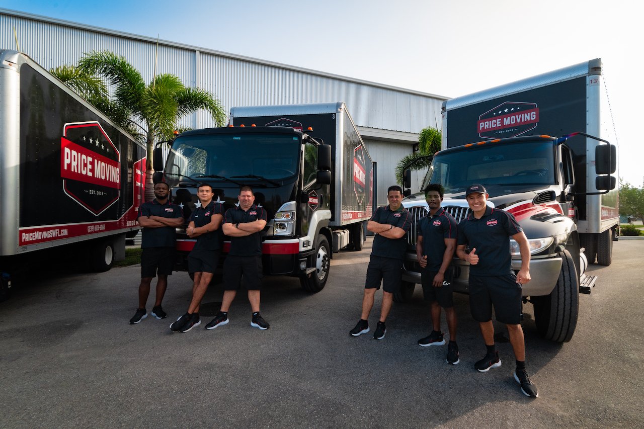 Fort Myers moving professionals in uniform